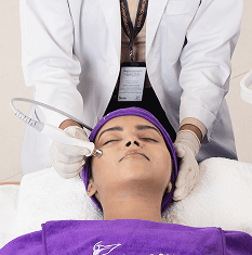 Glowing Facial Treatment